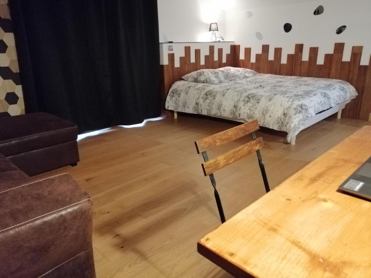 Le Gite Du Chtihameau Avec Piscine Interieure Privative, Selon Date Bassee Zewnętrze zdjęcie
