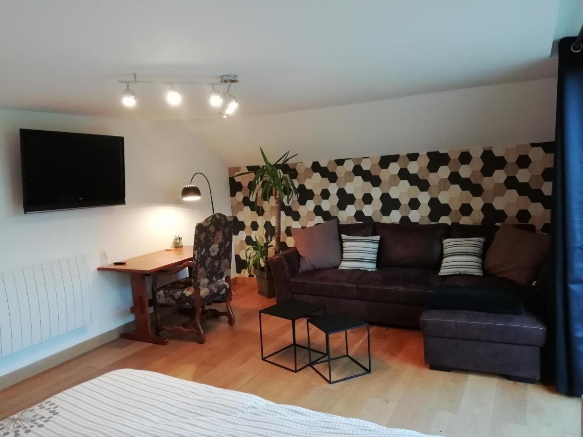 Le Gite Du Chtihameau Avec Piscine Interieure Privative, Selon Date Bassee Zewnętrze zdjęcie